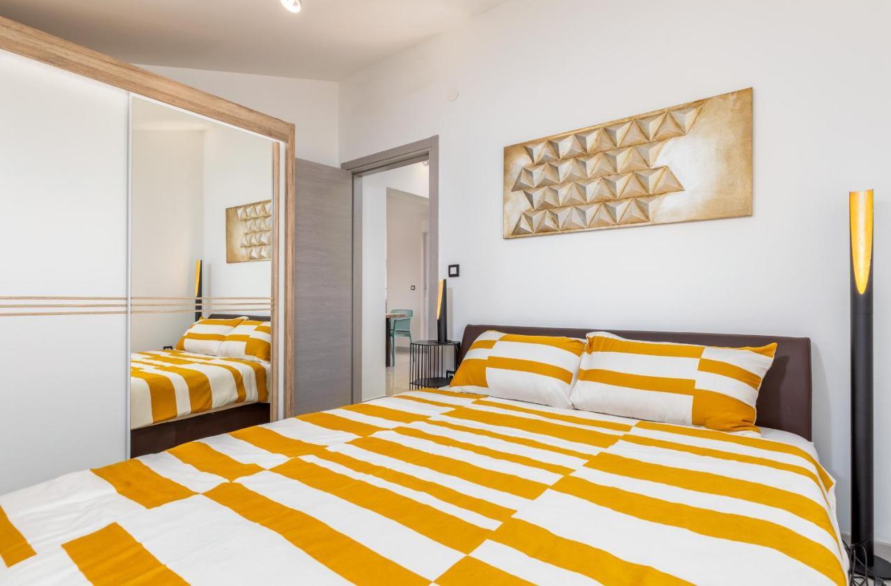 Apartment Vito With Sea View Fazana Ngoại thất bức ảnh